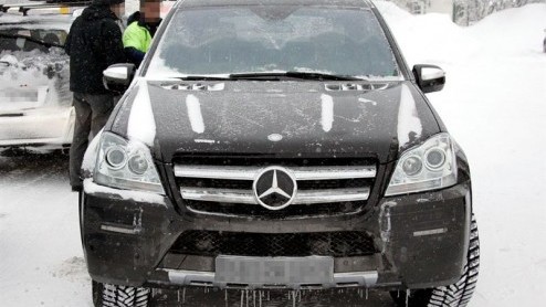 Mercedes-Benz heeft een kleine update voor de GL-Klasse gepland. De grootste SUV uit de Benz-familie is sinds 2006 op de markt en kan rekenen op een lichtjes bijgewerkte neus en aangepaste achterzijde