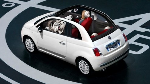 Fiat bereidt zich voor op de komst van de 500C(abriolet). De Italianen zetten een premire op touw, die 17 februari plaats zal vinden. Als voorafje krijgen we diverse schetsen gepresenteerd.