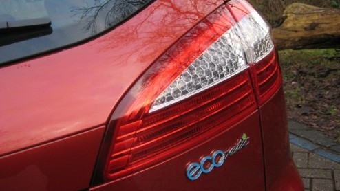 Zuinig en schoner rijden is belangrijker dan ooit. Autofabrikanten spelen daar graag op in, dus springen de extra zuinige diesels als paddenstoelen uit de grond. Ook Ford is aardig op dreef, met de EC