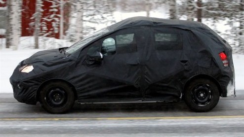Citroen heeft naast haar DS-ambities ook een nieuwe C3 op het oog. Zijn opvolger staat voor dit jaar gepland, dus wordt er al druk testwerk verricht. Naar verluid vervangt de C3 ook de C2. Update: Eer
