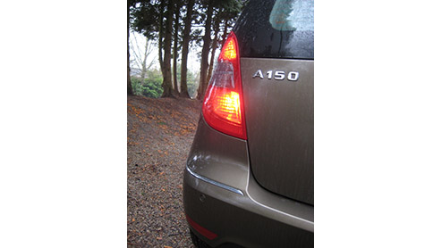 Stel, je bent op zoek naar een andere auto en je hebt maximaal 20.000 euro te besteden. Daar kun je toch iets heel behoorlijks van kopen. Maar, het moet wel een nieuwe auto zijn. Een Golfje, 207....of