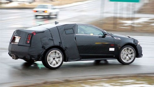 Zou GM echt stoppen met het High Performance Vehicle Operations team, zodat we geen snelle Chevys en Cadillacs meer tegmoet kunnen zien. Bijgaande beelden  vandaag vastgelegd - tonen de Cadillac CTS