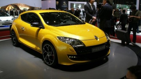 De toonaangevende autosalon van Genve opent komende donderdag 5 maart weer haar deuren. Tot zondag 15 maart kun je je vergapen aan al het moois op vier wielen. Autovandaag ging je alvast even voor en