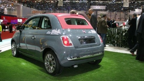 De toonaangevende autosalon van Genve opent komende donderdag 5 maart weer haar deuren. Tot zondag 15 maart kun je je vergapen aan al het moois op vier wielen. Autovandaag ging je alvast even voor en
