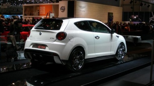 De toonaangevende autosalon van Genve opent komende donderdag 5 maart weer haar deuren. Tot zondag 15 maart kun je je vergapen aan al het moois op vier wielen. Autovandaag ging je alvast even voor en