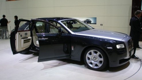 De toonaangevende autosalon van Genve opent komende donderdag 5 maart weer haar deuren. Tot zondag 15 maart kun je je vergapen aan al het moois op vier wielen. Autovandaag ging je alvast even voor en