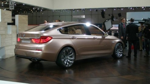 De toonaangevende autosalon van Genve opent komende donderdag 5 maart weer haar deuren. Tot zondag 15 maart kun je je vergapen aan al het moois op vier wielen. Autovandaag ging je alvast even voor en