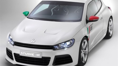Een echte Tiguan 'R' komt er niet, maar een R-line kun je wel krijgen. Volkswagen neemt deze vlotte stoere verschijning mee naar de AutoRAI, volgende maand. Een productierijpe Scirocco R concept staat