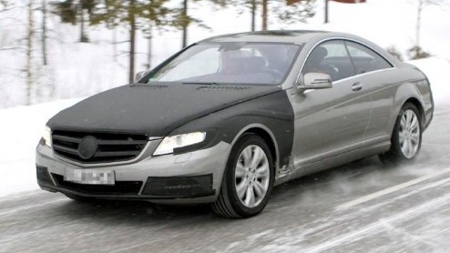 De klant is koning, dus heeft Mercedes hun luxueuze coupe CL onder de loep genomen. Om het ons gemakkelijk te maken wordt het facelift model naar alle waarschijnlijkheid omgedoopt tot S-Klasse Coupe.
