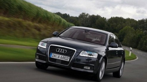Crisis of niet, bij Audi hangt nu de vlag uit. Het merk sloot 2008 af met de beste omzet-, winst-, productie- en verkoopcijfers ooit. Het is het dertiende jaar op rij met een groei van het aantal verk