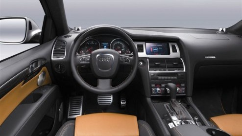 Audi presenteert op de AutoRAI 2009 twee spraakmakende topmodellen uit de collectie, te weten de Audi R8 5.2 FSI quattro en de machtige Q7 met 6.0 TDI V12. Haastig meldt het merk dat ook de meer gangb