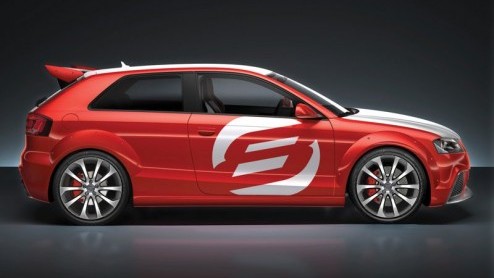 Is 265 pk in de Audi S3 nog niet genoeg? Bij monde van een topman van Audi is het niet ondenkbaar dat de RS3 in productie zal worden genomen. Dit nieuwe topmodel heeft dan de beschikking over de 2.5 l