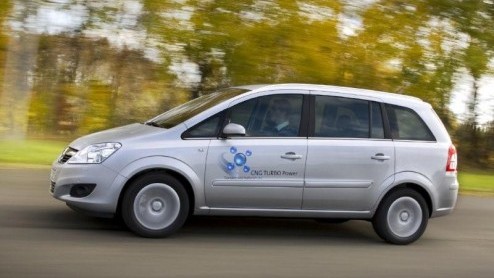 Opel heeft alle vertrouwen in aardgas als schoner alternatief voor een benzine- of dieselmotor. Naast de toch ietwat tamme Zafira 1.6 CNG (94 pk) komt de fabrikant nu met een 1.6 Turbo op aardgas. Kij