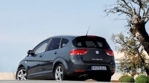 Kort geleden presenteerde Seat de vernieuwde Leon, Altea en Altea XL Stationwagon. Het trio nieuwkomers met opgefriste looks en een ruimere standaarduitrusting staat binnenkort bij de dealers, dus daa