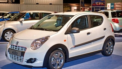 Is de nieuwe Suzuki Alto je nog iets te braaf? Dan heeft de dealer vanaf eind mei diverse accessoirepakketten in petto, die de kersverse Japanner sportief aankleden. Op de AutoRAI staat echter al een 