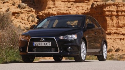 Lente betekent bij Mitsubishi de nodige voordeeltjes. Zo zijn alle Lancers 2000 euro in prijs verlaagd en doet de Outlander 2.2 DI-D Corporate Edition zijn intrede. Daarnaast rijdt de Colt CZC Spring