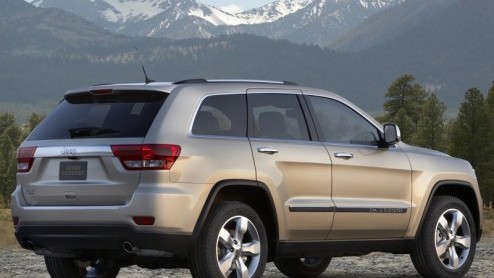 Het toch nog kwakkelende Chrysler zit vol ambities. Zoals de Jeep Grand Cherokee, die voor eind volgend jaar gepland staat. Vandaag bereikt ons meer tekst en uitleg, en nieuwe beelden! Met een nieuwe