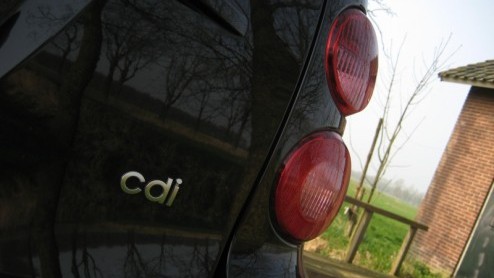 Hij verbruikt slechts 1 op 30, stoot slechts 88 gram CO2 uit, heeft een volle tank voor minder dan 35 euro en is als enige dieselauto te rijden met 14% bijtelling. En dat voor net geen 12000 euro. Is