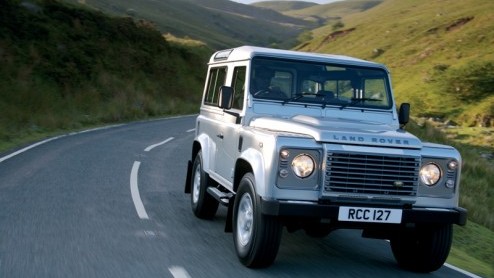 Een oud gediende bij Land Rover is de Defender. Na een dienstverband van lijkt een opvolger in zicht. Het merk beraadt zich op een nieuwe generatie, die in 2013 het licht moet zien.
