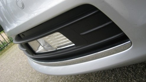 Grote kans dat wanneer de geslaagde zakenman bij de baas mag aankloppen voor een nieuwe auto van de zaak, het een Audi A6 is. Dat deze forse middenklasser met recht tot twee maal toe Zakenauto van het