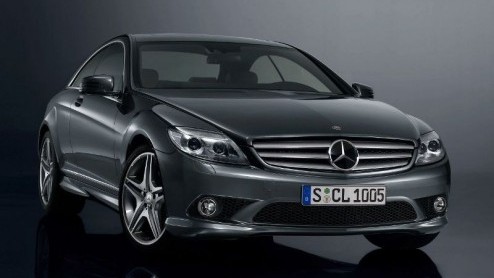 De Mercedes-ster bestaat 100 jaar en viert dat met een speciale CL-Klasse. Voor het jubileummodel schaadt overdaad niet, dus is de CL getooid in een AMG-jas en rijkelijk uitgerust. De feestvreugde bli