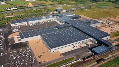 De Porsche- en autoliefhebber wil de Porsche Panamera gewoon nu bij de dealer hebben staan. Het merk doet het zelf wat rustiger aan en meldt dat de productie van de Gran Turismo in de fabriek te Leipz