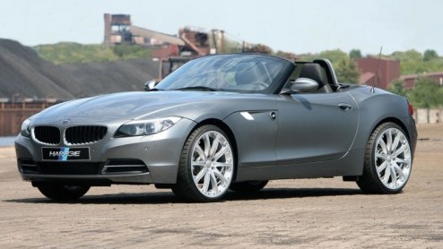 BMW-tuner Hartge heeft zijn werk goed gedaan. Tenminste, als je niet wilt dat de nieuwe Z4 teveel wordt bijgeschaafd met spoilers, skirts en groots lichtmetaal.