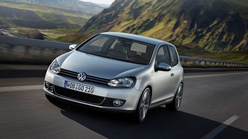Volkswagen breidt het succesvolle TSI-motorengamma uit met een nieuwe viercilinder 1.2 TSI. Deze krachtbron levert 105 pk en wordt zowel in de nieuwe Polo als Golf gelepeld.