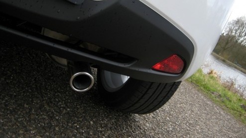 Een hot hatch is het nog niet, maar de Mazda2 1.5 GT-M is achter het stuur bijzonder vermakelijk. Zijn sportieve uitmonstering en pittige krachtbron komen goed tot hun recht, wel is de 2 net even kr
