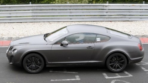 Een Bentley op 'de Ring', wat moet dat voorstellen? De neus spreekt boekdelen, dit is de Continental Supersports! Bij het presenteren van een concept op de Autosalon van Geneve dit jaar blijft het dus