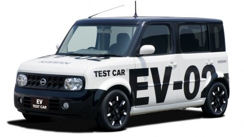 Nissan start in het najaar van 2010 met de productie van elektrische autos in de Oppama-fabriek in Japan. Het merk streeft er naar om hierin een van de marktleiders te worden. Deze productiefacilitei