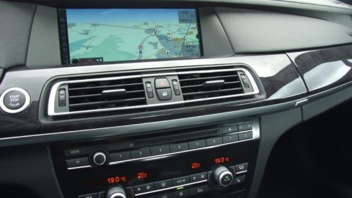 Wat kan het leven soms toch mooi zijn: je loopt s morgens naar je auto, opent het portier en neemt plaats op de met leer beklede bestuurdersstoel. Tot zover niet echt bijzonder, wel? Nou, vervolgens