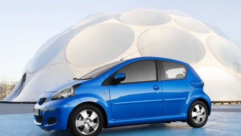 Ook Toyota omarmt de slooppremie voor oude autos, die vandaag van start is gegaan. Het merk verhoogt het subsidiebedrag van de overheid naar maximaal 2.000 euro bij aanschaf van een nieuwe of gebruik