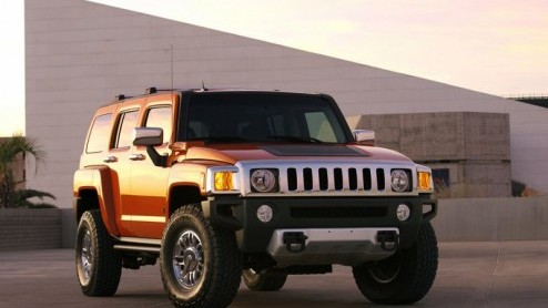 De Chinezen zien wel brood in Hummer. General Motors heeft bekend gemaakt dat de koper voor het stoere, maar noodlijdende merk, Sichuan Tengzhong is geworden. Door deze overeenkomst blijven fabrieken