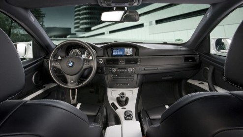 Voor de liefhebbers van de BMW is er de M3 Edition, een exclusieve uitvoering die bijzonder is aangekleed. De productie blijft beperkt tot de Coupe-variant, die (als Edition) tot het eind van dit jaar
