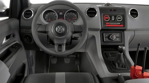 De op stapel staande pick-up van Volkswagen krijgt de naam Amarok. Dit werkpaard - waarvan het studiemodel 'Robust' al eerder is gepresenteerd - wordt volgend jaar wereldwijd gentroduceerd. Ook Europ