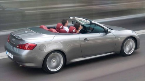 Bij Infiniti staat binnenkort een nieuw model in de showroom; het is de G37 Cabriolet. Deze 'premium-Japanner' is reeds te bestellen en kost minstens 71.750 euro. De nog luxere GT Premium-uitvoering m