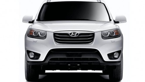 Goed kijken, dit is de vernieuwde Hyundai Santa Fe. De populaire SUV werd in thuisland Korea alvast voorgesteld, maar echt groot zijn de uiterlijke wijzigingen niet. Onder de kap verandert er meer, he