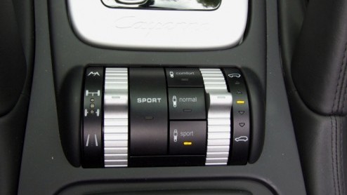 Een Porsche met een diesel. Wie had ooit kunnen denken dat het zover zou komen? Voor de echte sportwagenfanaat was de Cayenne al een doorn in het oog en nu moeten ze weer met lede ogen aanzien dat de