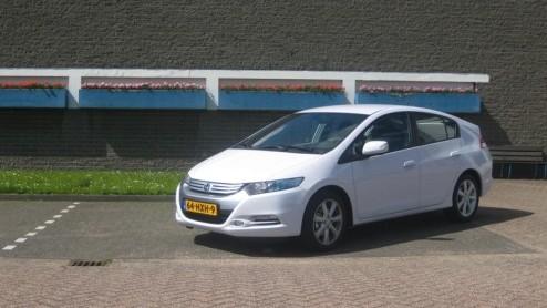 Zuinig rijden valt of staat met de rijstijl van de bestuurder. Daarom heeft Hondas nieuwe hybride een boordcomputer gekregen, die als leermeester fungeert. Autovandaag gaat op cursus met de Honda I