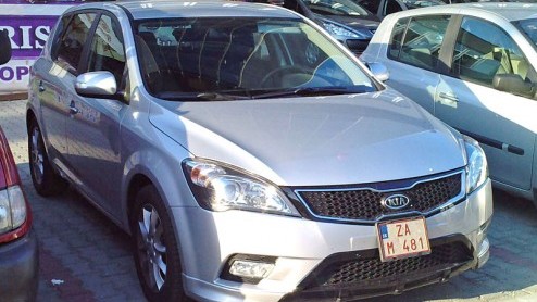 Kia heeft de ceed nu bijna drie jaar op de markt. In autoland betekent dat de compacte middenklasser een subtiele facelift moet ondergaan. Kia is er al druk mee, getuige deze beelden. Maar, dat is