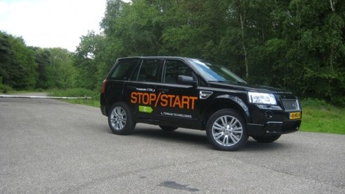 Een Land Rover met energielabel C? Dat kan echt, daarvoor moet je bij de Freelander TD4_e zijn. De Benjamin van het Britse merk gaat als eerste familielid voor zuinig met het nieuwe Stop/Start syste