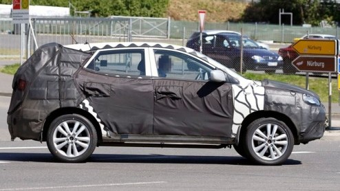 Met het verlagen van de Tuscon-prijzen nadert het afscheid van de in 2004 gentroduceerde midi-SUV. Maar, geen nood, de Koreanen hebben dit jaar nog een veelbelovende opvolger in de planning. Het is d