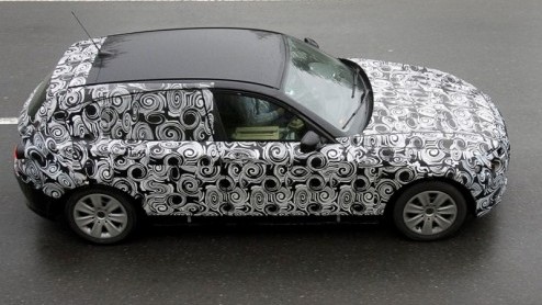 BMW is er maar druk mee. De 5-serie GT staat te trappelen, de X1 nadert zijn officile onthulling en nu is ook de nieuwe 1-serie in de maak. Deze E87 staat voor 2011 gepland, en inmiddels rijden enk