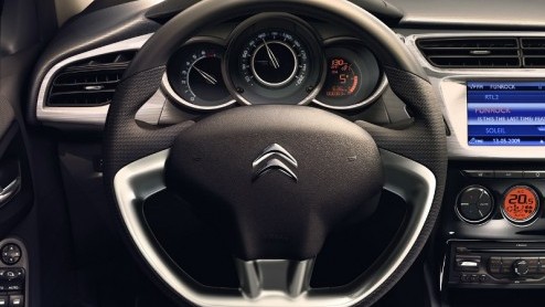 Na alle aandacht voor de Citron DS3 en alle geplande DS-modellen dienen nu nieuwe beelden van de Citron C3 zich aan! Liefhebbers hoeven niet lang te wachten om de C3 in levende lijve te aanschouwen.