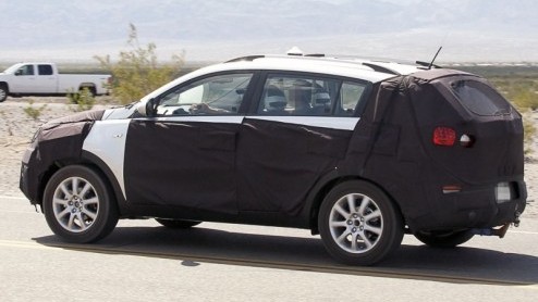 Met de komst van de nieuwe Sorento, een compacte MPV en een opgefriste ceed is het vat nieuws bij Kia nog niet leeg. Ook de Sportage, de succesvolle midi-SUV van het merk, staat op het punt te worden