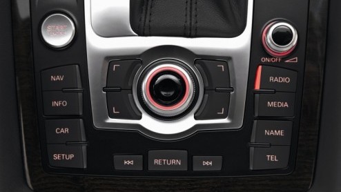 Audi heeft het radio/DVD-navigatiesysteem met MMI bediening een update gegeven. Een verbeterd scherm en snellere routeberekening helpen de A3, TT en R8-rijder nog beter op weg.