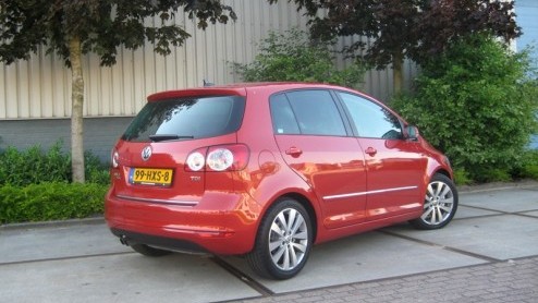 De Volkswagen Golf Plus was bij zijn introductie in 2005 aanvankelijk bedoeld als praktische opvolger van de vierde generatie Golf Variant. Daar kwam het merk echter op terug, de Plus trok namelijk he