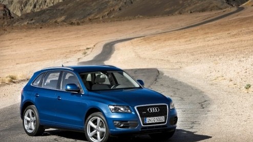 Audi breidt het motorpalet van de Q5 uit met de 2.0 TDI 143 pk en 2.0 TFSI 180 pk. De dieselvariant wordt ook beschikbaar voor de A4 Allroad. In alle gevallen zijn ze gekoppeld aan een zesbak en vierw