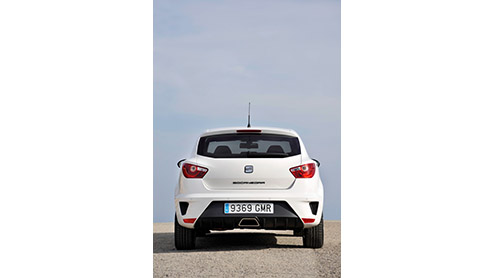 Seat belooft met de Ibiza een compacte, sportieve hatch in het gamma te hebben. Deze claim wordt binnenkort volledig waargemaakt met de Ibiza Cupra, FR en Bocanegra. Dit gepeperde trio beschikt over e